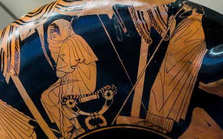 Akhilleus ve küçük adam: itaatin trajedisi