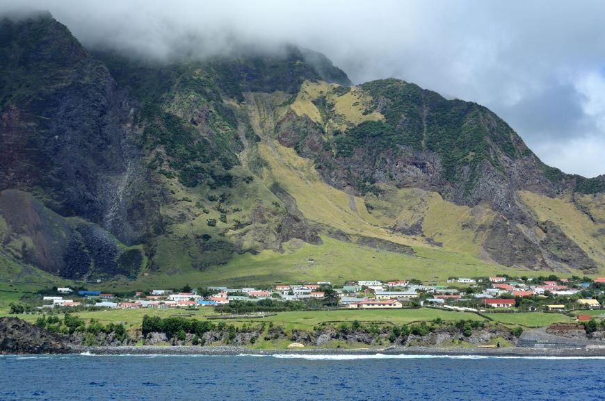 Okyanusun ortasında özgür bir ada: Tristan da Cunha